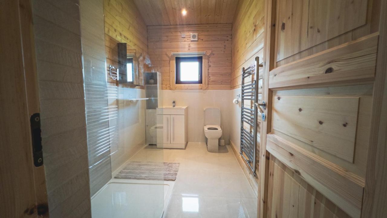 Sundance Lodge, Fantastic New Cabin With Hot Tub - Sleeps 6 - Largest In Felmoor Park Morpeth Εξωτερικό φωτογραφία