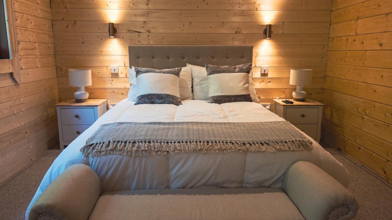 Sundance Lodge, Fantastic New Cabin With Hot Tub - Sleeps 6 - Largest In Felmoor Park Morpeth Εξωτερικό φωτογραφία