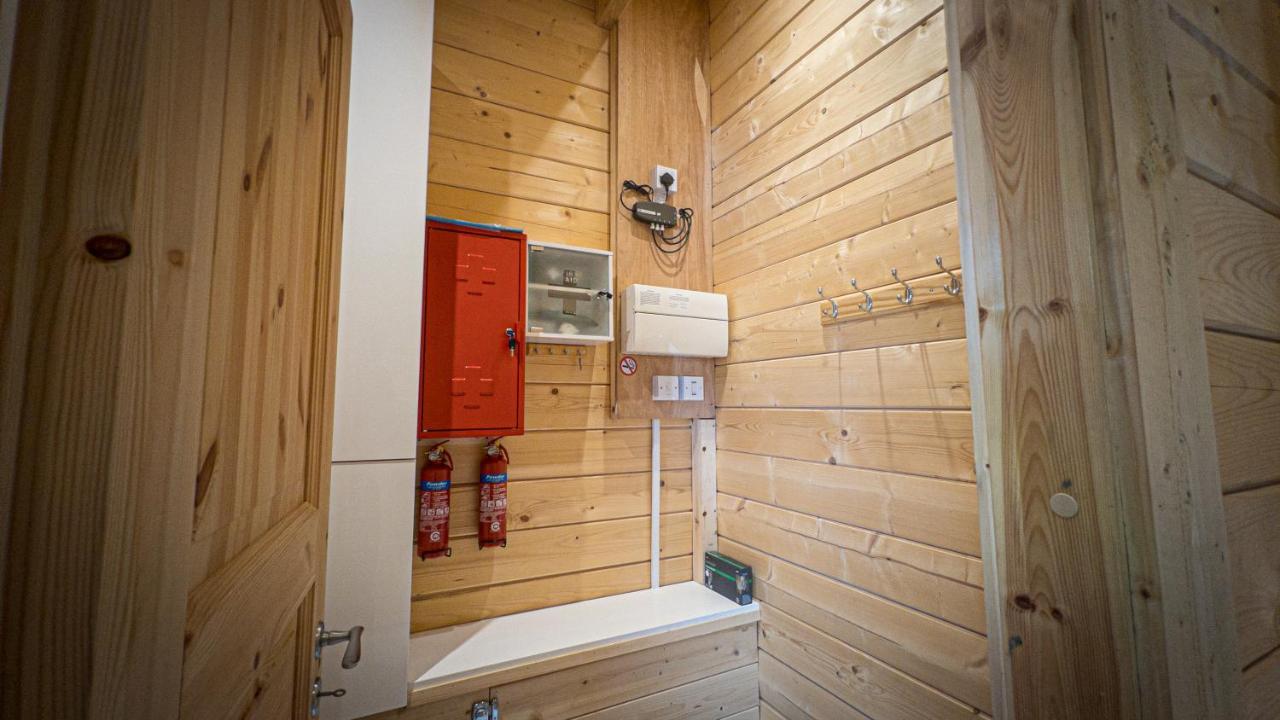 Sundance Lodge, Fantastic New Cabin With Hot Tub - Sleeps 6 - Largest In Felmoor Park Morpeth Εξωτερικό φωτογραφία